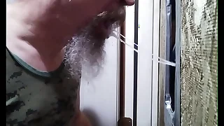 Gloryhole cum in mouth